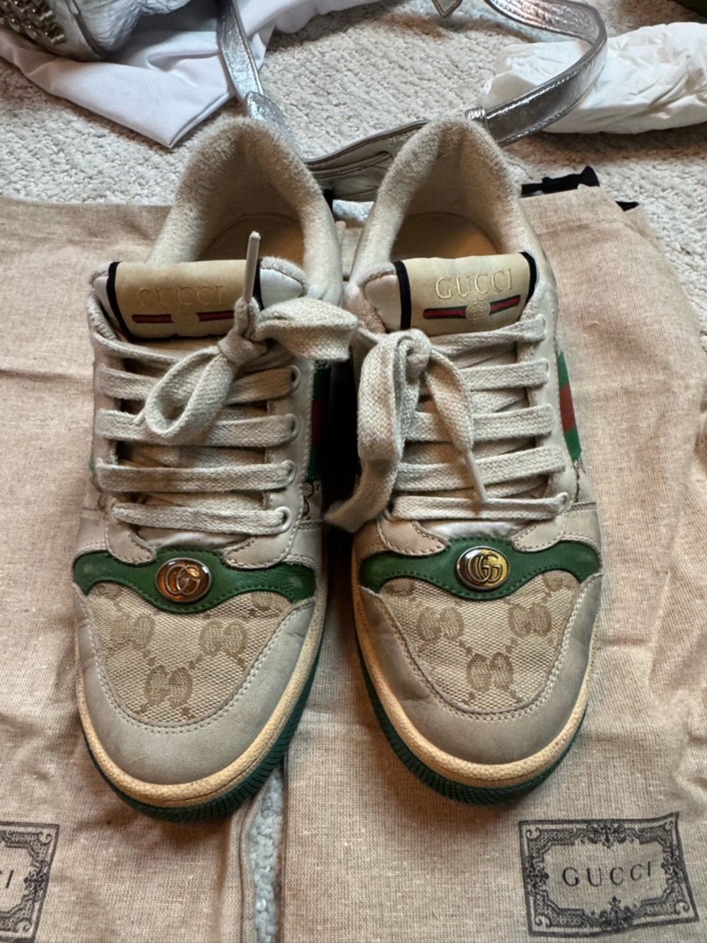 Gucci Beige Canvas Sneakers with Green Accents - Picture 2 of 9